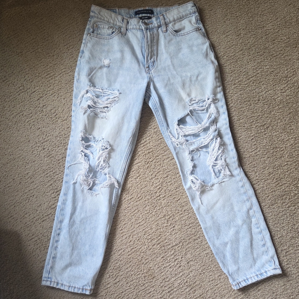 Aeropostale Light Wash Highwaist/ Baggy Mom Jeans 100% Cotton